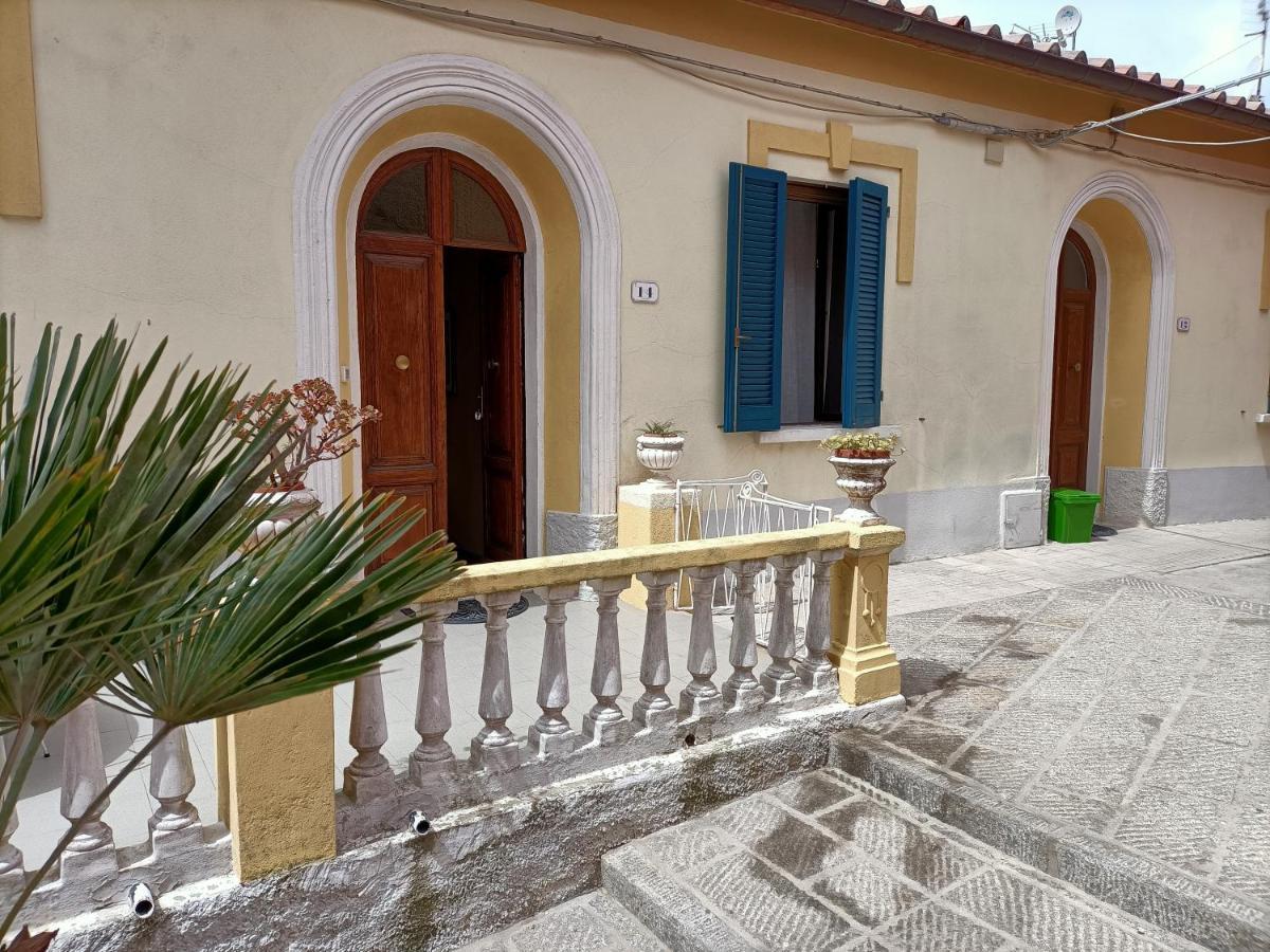 La Terrazza Nel Cuore Di Capoliveri Zewnętrze zdjęcie